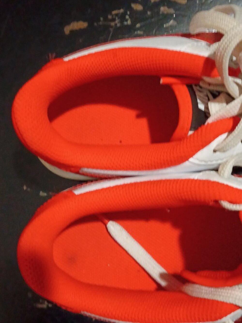 Nike Air Force 1 Low Youth Sneakers Shoes 5.5Y White Red Leather CW1574-101 - Picture 12 of 13